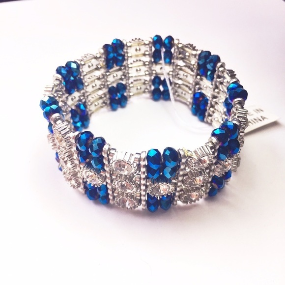 Last 1! Silver Rhinestone Stretch Bracelet - Picture 1 of 1
